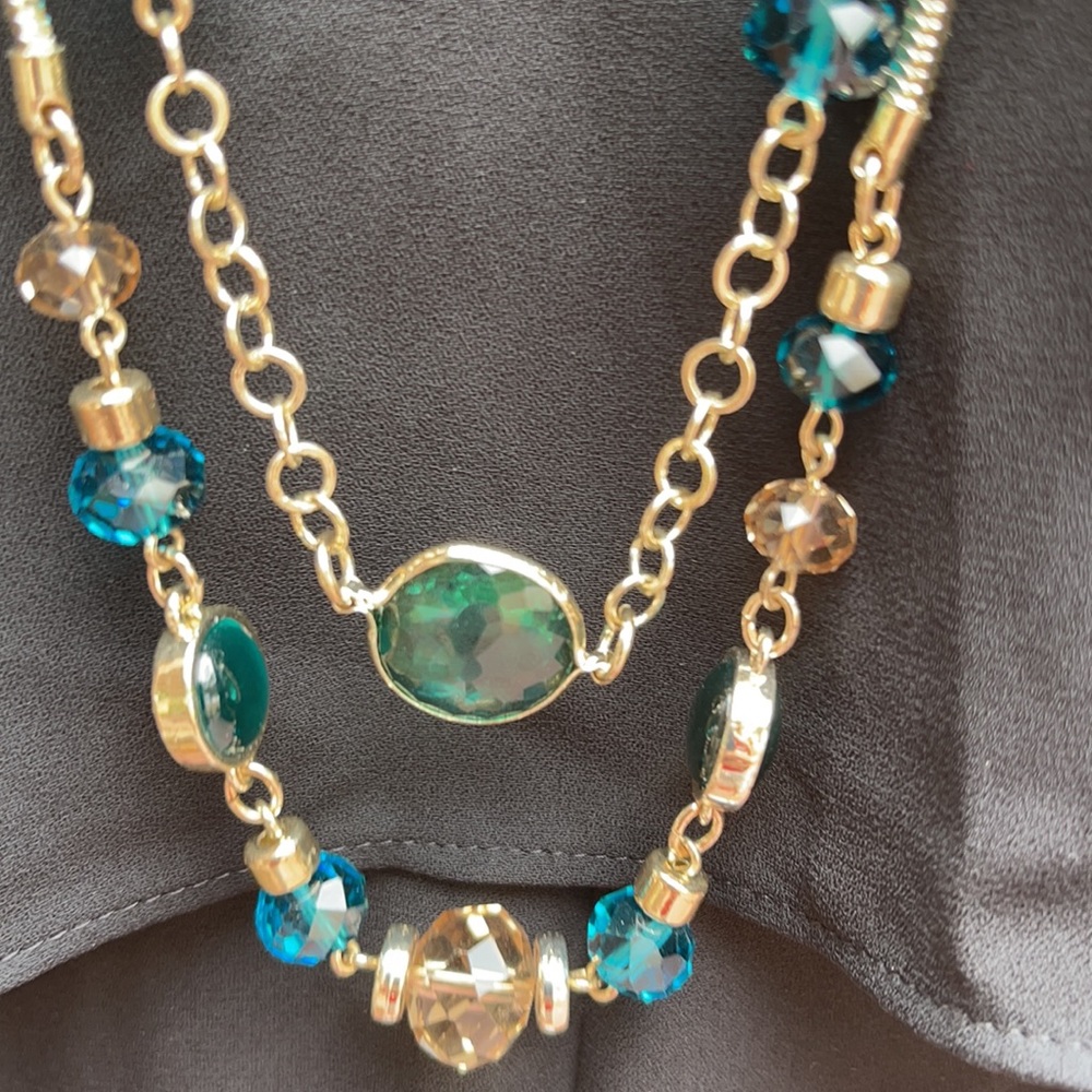 White House Black Market Convertible Necklace - Picture 2 of 12